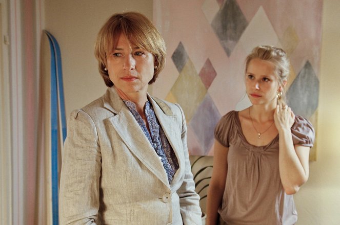 Tatort - Season 41 - Schön ist anders - Photos - Corinna Harfouch, Susanne Bormann