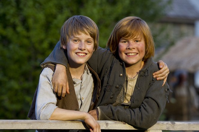 Die Abenteuer des Huck Finn - Werbefoto - Louis Hofmann, Leon Seidel