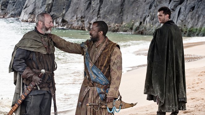 Game of Thrones - Season 2 - The Night Lands - Photos - Liam Cunningham, Lucian Msamati, Kerr Logan