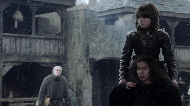Game of Thrones - Season 1 - Fire and Blood - Photos - Isaac Hempstead-Wright, Natalia Tena