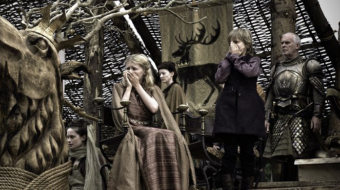 Game of Thrones - Infirmes, bâtards et choses brisées - Film - Aimee Richardson, Callum Wharry, Ian McElhinney