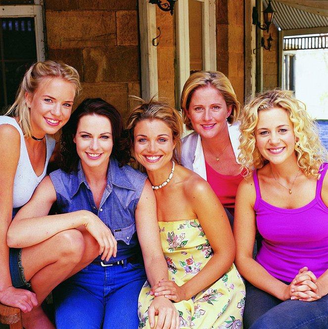 McLeods Töchter - Werbefoto - Jessica Napier, Lisa Chappell, Bridie Carter, Sonia Todd, Rachael Carpani