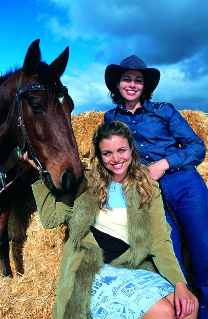 McLeod's Daughters - Promo - Bridie Carter, Lisa Chappell