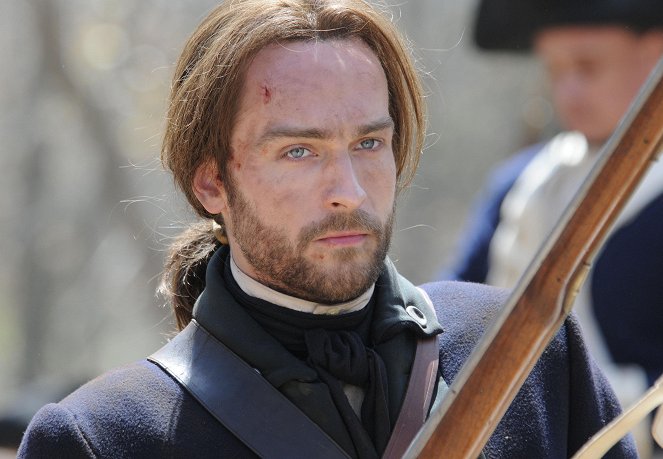 Sleepy Hollow - Pilot - Photos - Tom Mison