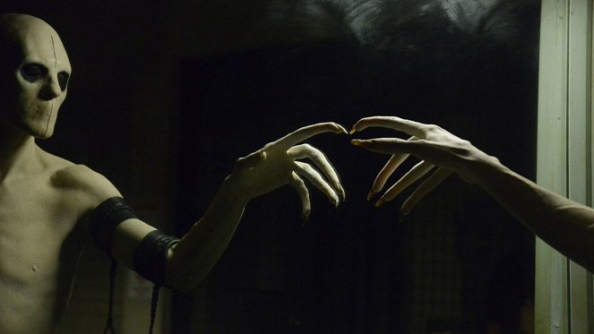 Sleepy Hollow - Season 1 - For the Triumph of Evil - Photos - Marti Matulis