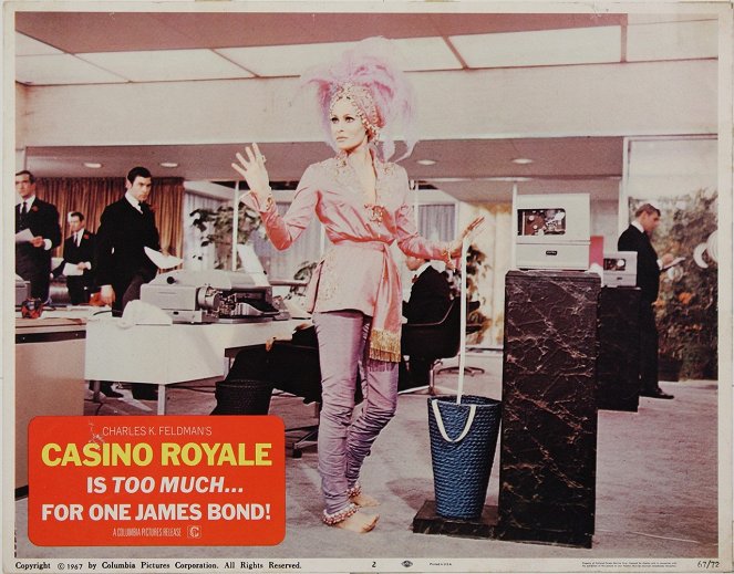 Casino Royale - Fotocromos - Ursula Andress