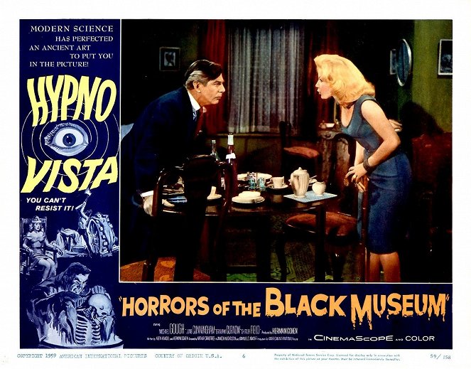 Horrors of the Black Museum - Vitrinfotók - Michael Gough, June Cunningham