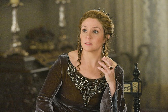 Reign - For King and Country - Van film - Megan Follows
