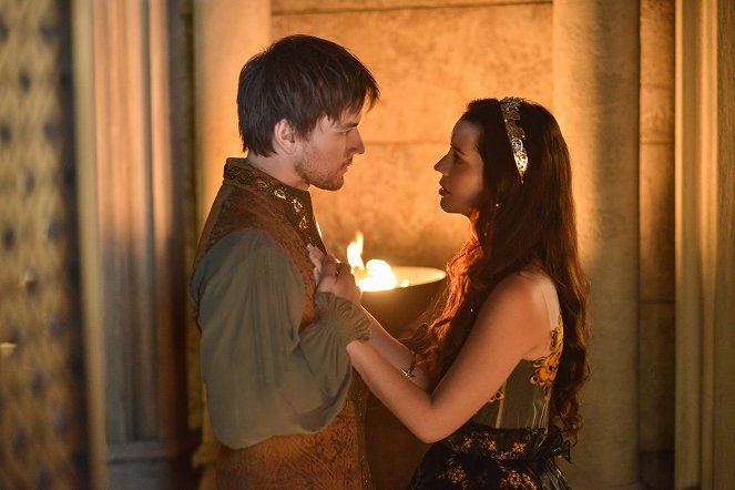 Reign - Inquisition - Filmfotos - Torrance Coombs, Adelaide Kane