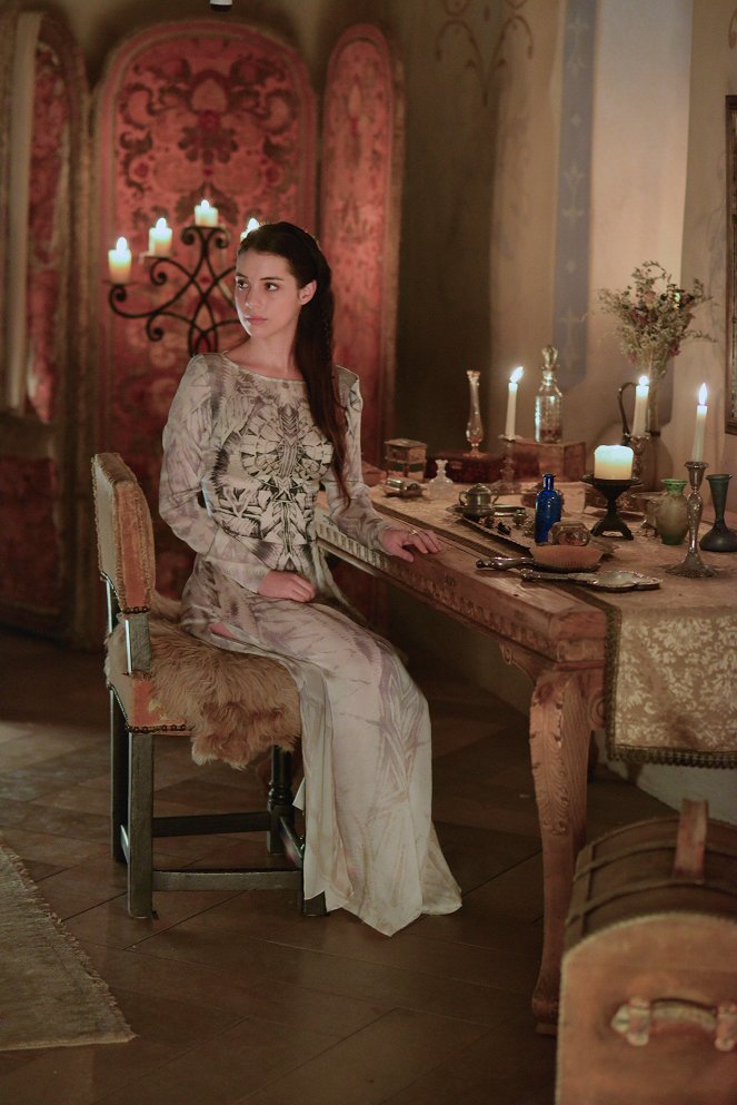 Reign - Season 1 - Dirty Laundry - De la película - Adelaide Kane