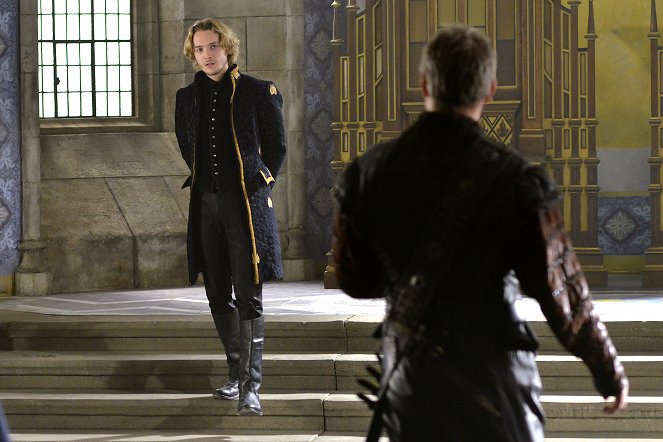 Reign - Toy Soldiers - Do filme - Toby Regbo
