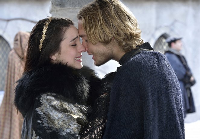 Reign - Long Live the King - Photos - Adelaide Kane, Toby Regbo