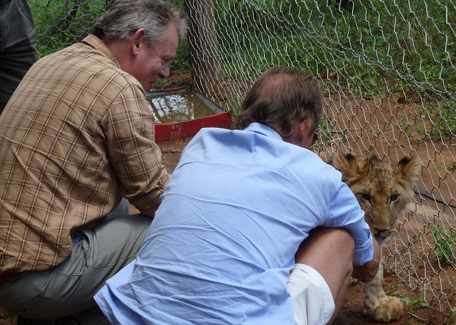 Martin Clunes & a Lion Called Mugie - Z filmu