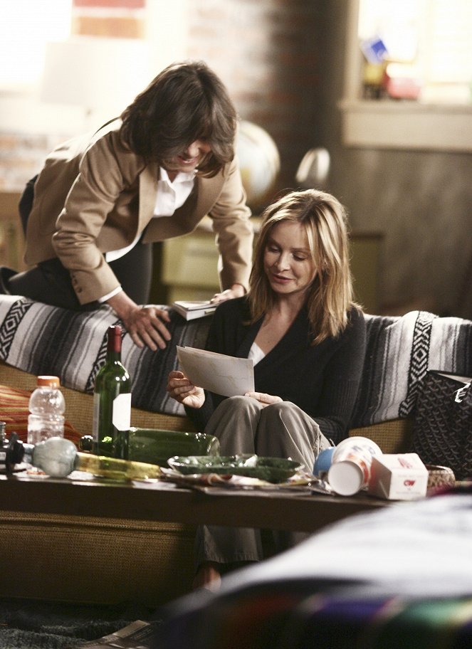 Brothers & Sisters - Season 1 - An Act of Will - Photos - Sally Field, Calista Flockhart