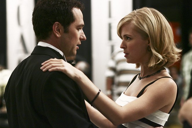 Brothers & Sisters - Season 1 - For the Children - Photos - Matthew Rhys, Keri Lynn Pratt