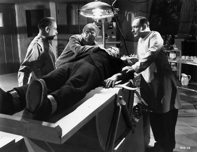 Frankenstein kehrt wieder - Filmfotos - Cedric Hardwicke, Bela Lugosi, Lon Chaney Jr., Lionel Atwill