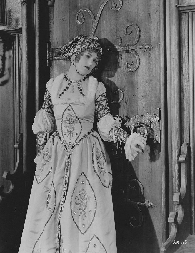 When Knighthood Was in Flower - Kuvat elokuvasta - Marion Davies