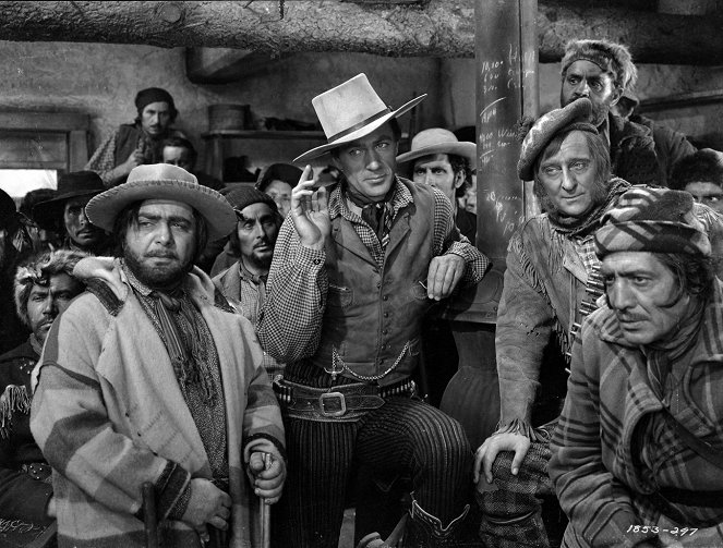 Die scharlachroten Reiter - Filmfotos - Akim Tamiroff, Gary Cooper, Lynne Overman