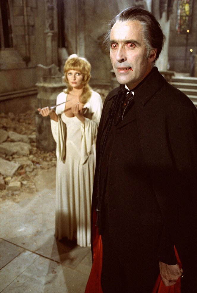 Dracula A.D. 1972 - Photos - Stephanie Beacham, Christopher Lee