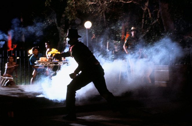 Nočná mora v Elm Street 2: Freddyho pomsta - Z filmu