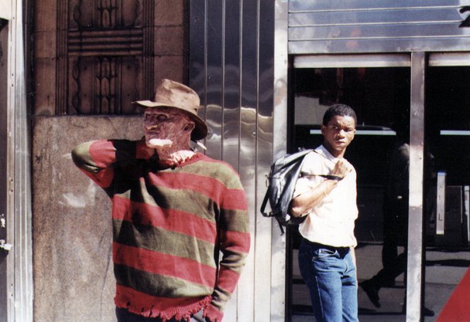 Painajainen Elm Streetillä 2 - Freddyn kosto - Kuvat kuvauksista - Robert Englund