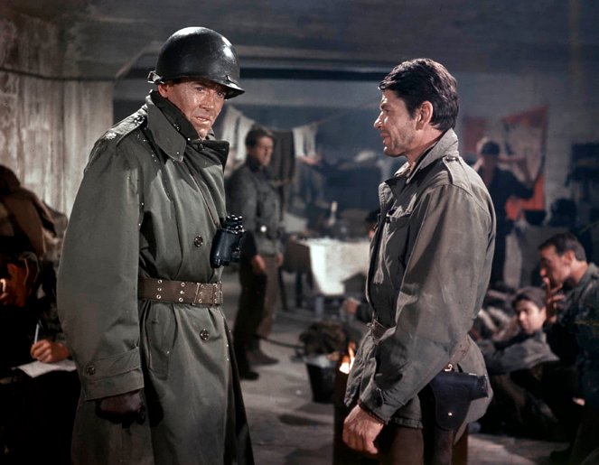 La Bataille des Ardennes - Film - Henry Fonda, Charles Bronson