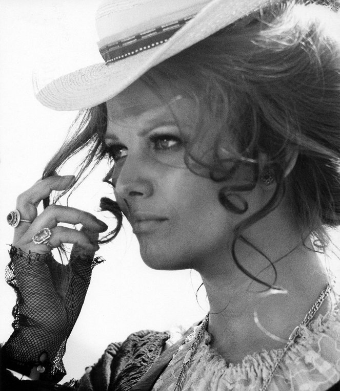 Volt egyszer egy vadnyugat - Filmfotók - Claudia Cardinale