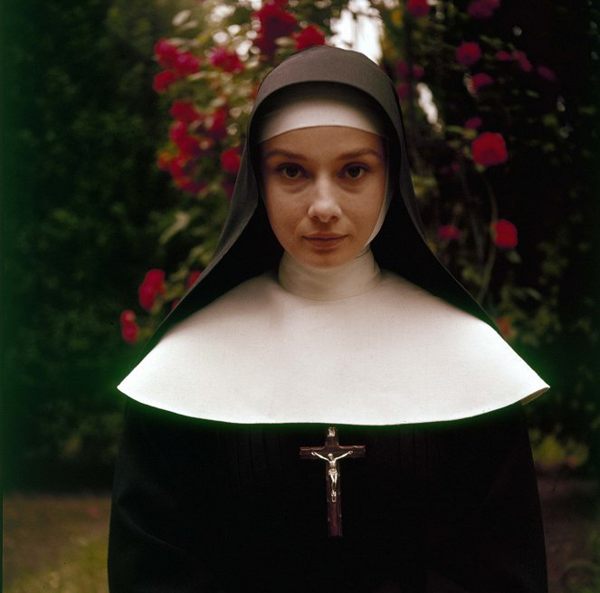 The Nun's Story - Van de set - Audrey Hepburn