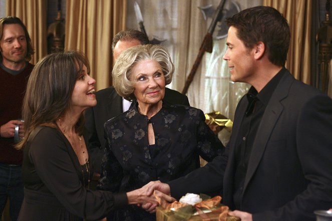 Brothers & Sisters - Season 1 - Something Ida This Way Comes - Photos - Sally Field, Marion Ross, Rob Lowe