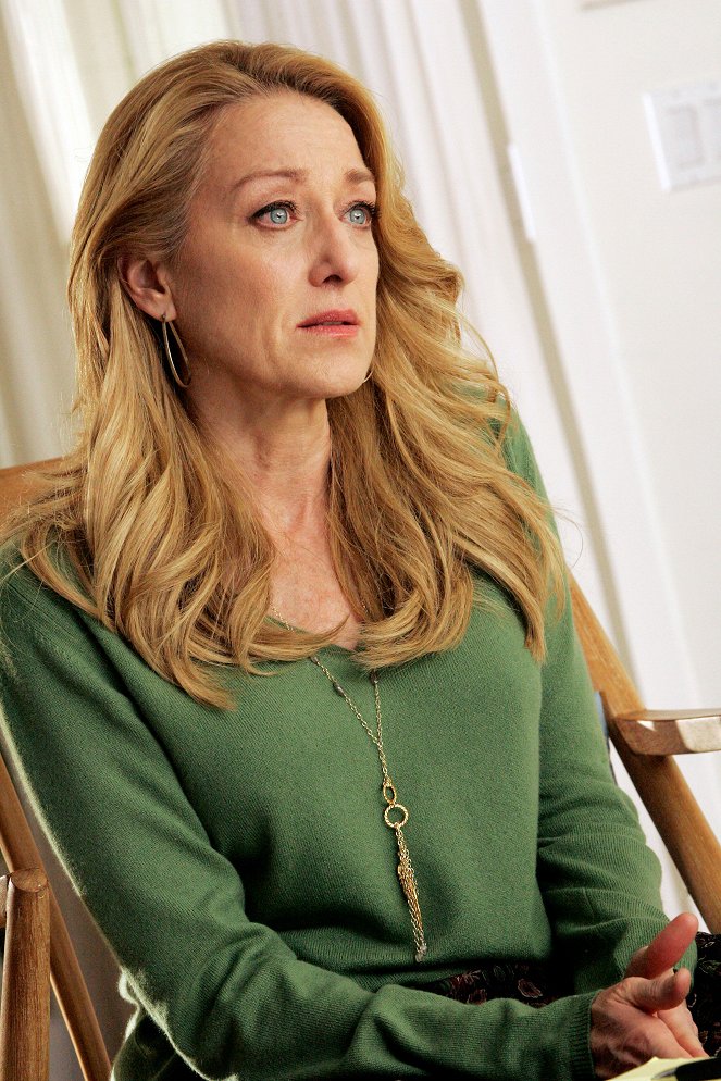 Brothers & Sisters - Season 1 - The Other Walker - Photos - Patricia Wettig