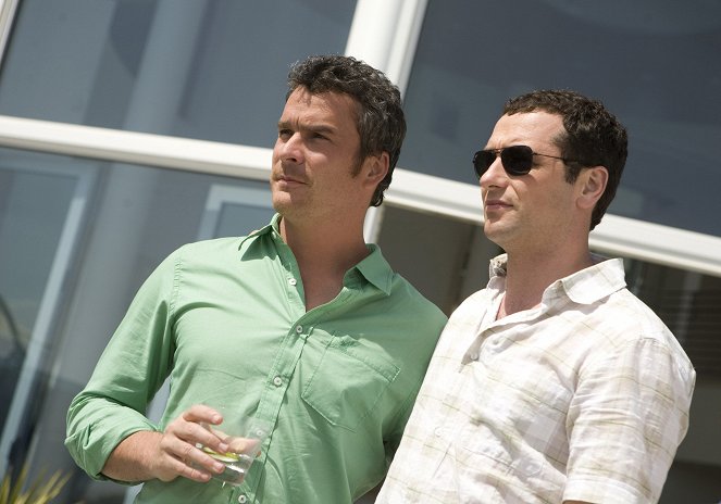 Brothers & Sisters - Glass Houses - Photos - Balthazar Getty, Matthew Rhys