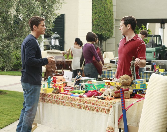Brothers & Sisters - Season 3 - Everything Must Go - Photos - Rob Lowe, Matthew Rhys