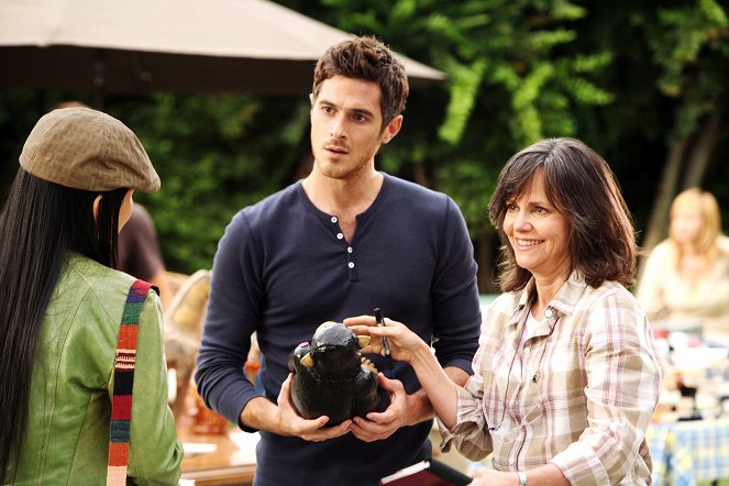 Brothers & Sisters - Season 3 - Alles muss raus - Filmfotos - Dave Annable, Sally Field