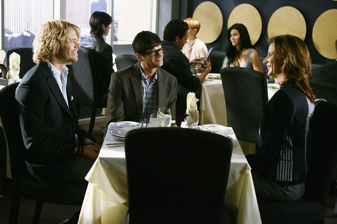Brothers & Sisters - Bakersfield - Photos - Eric Christian Olsen, Will McCormack, Rachel Griffiths