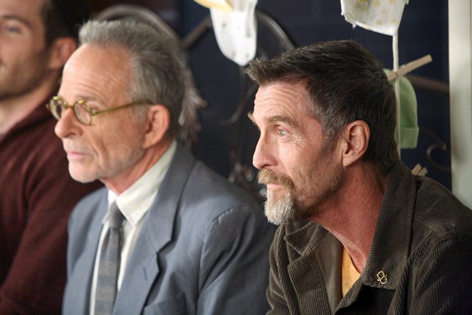 Brothers & Sisters - Season 3 - Owning It - Photos - John Glover