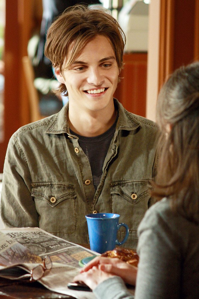 Brothers & Sisters - Lost and Found - Photos - Luke Grimes
