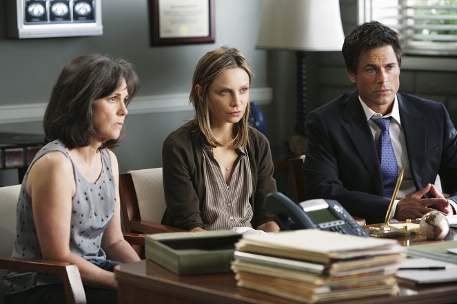 Brothers & Sisters - Season 4 - Almost Normal - Photos - Sally Field, Calista Flockhart, Rob Lowe