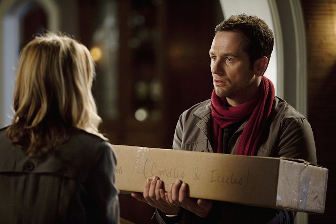 Brothers & Sisters - Cold Turkey - Photos - Matthew Rhys