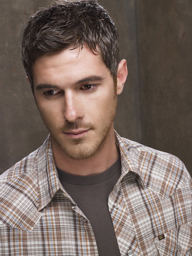 Brothers & Sisters - Promo - Dave Annable