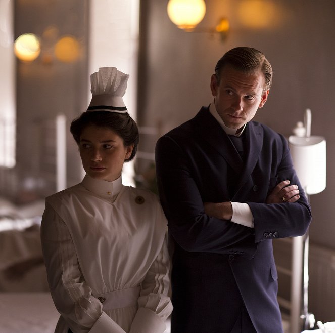 The Knick - Method and Madness - Photos - Eve Hewson, Eric Johnson