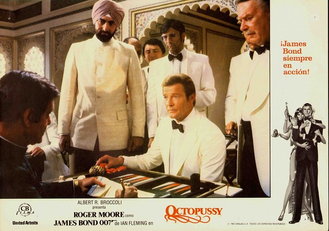 007 - Operação Tentáculo - Cartões lobby - Louis Jourdan, Kabir Bedi, Roger Moore