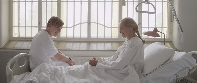 Der letzte Tanz - Film - Daniel Sträßer, Erni Mangold
