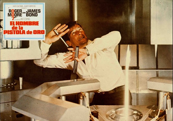 The Man with the Golden Gun - Lobbykaarten - Roger Moore