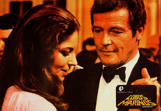 The Sea Wolves - Lobby Cards - Barbara Kellerman, Roger Moore