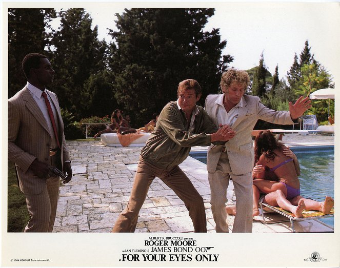 James Bond: Len pre tvoje oči - Fotosky - Roger Moore