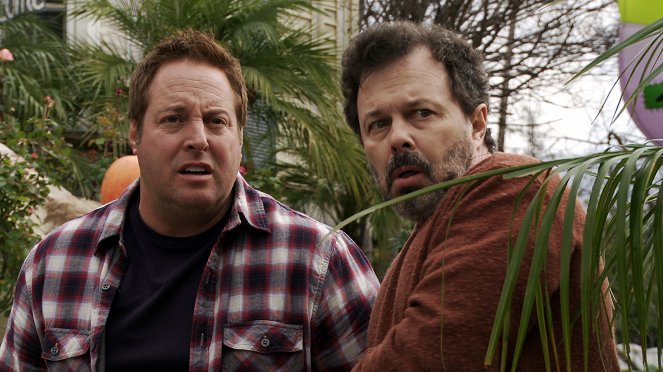 The Dog Who Saved Halloween - Filmfotos - Gary Valentine, Curtis Armstrong