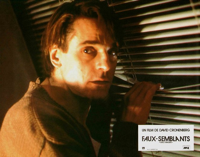 Dead Ringers - Lobby Cards - Jeremy Irons