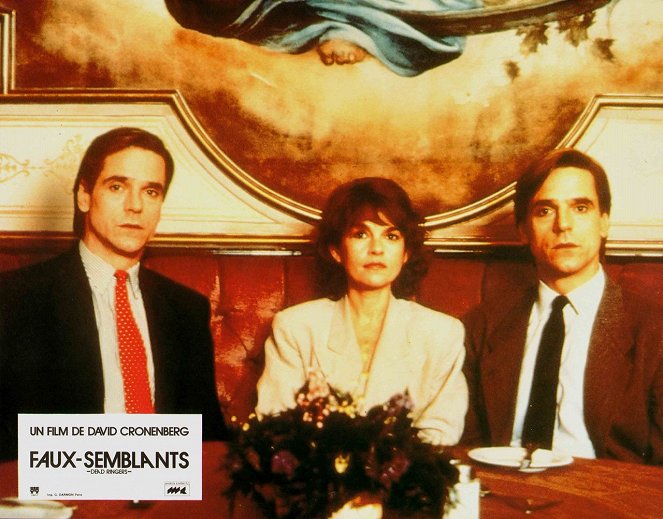 Dead Ringers - Lobby Cards - Jeremy Irons, Geneviève Bujold