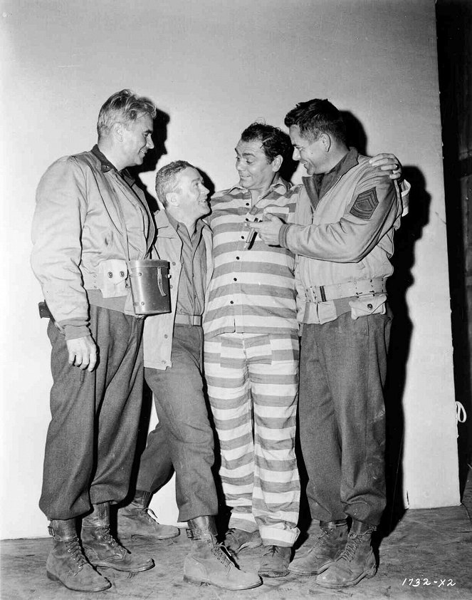 Arizona, prisión federal - Del rodaje - Dean Jones, Red Buttons, Ernest Borgnine, Glenn Ford