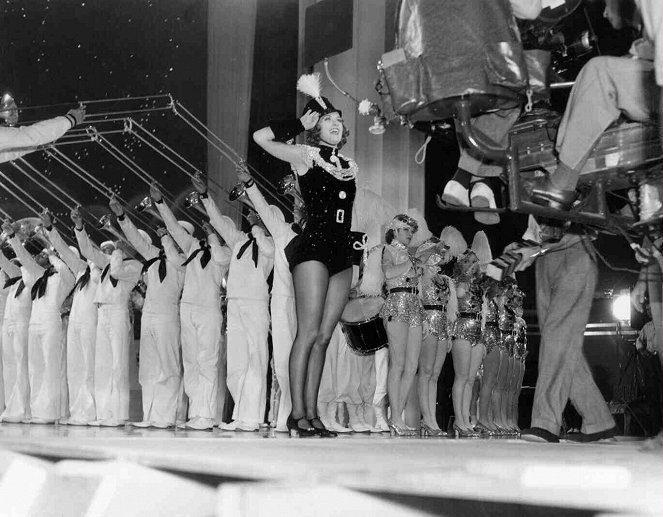 U slaměných vdov - Z natáčení - Eleanor Powell